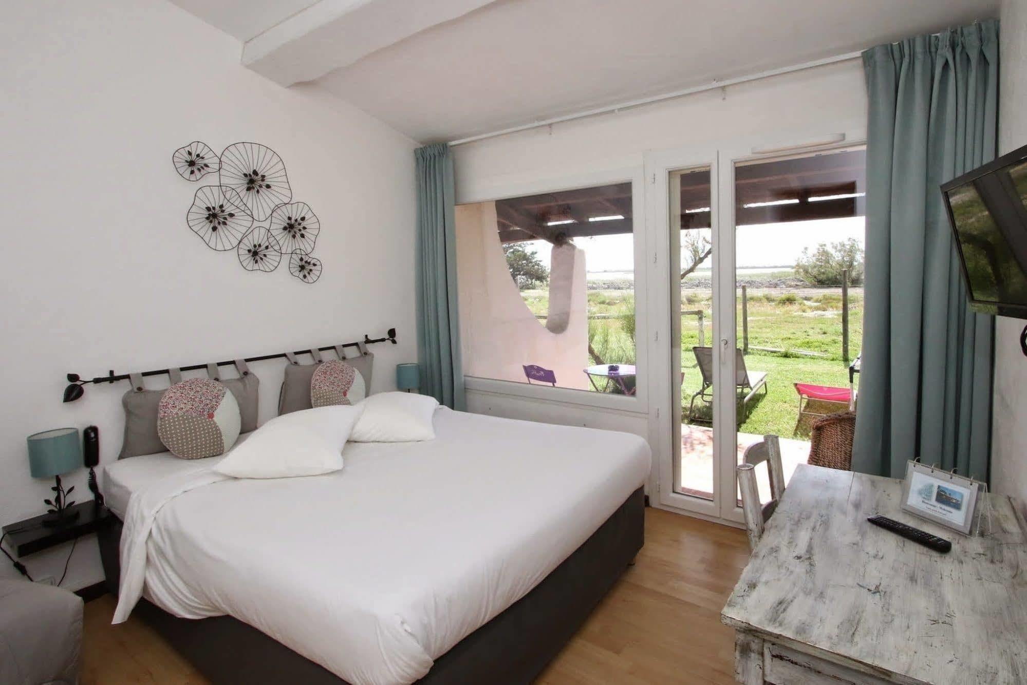 סן-מארי-דה-לה-מאר Hotel La Palunette מראה חיצוני תמונה
